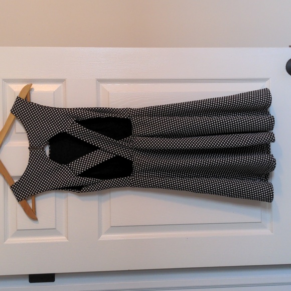 Monteau Women's Black & White Polka-dot Dress A Line Fit Flare Sleeveless Size M - Picture 2 of 4